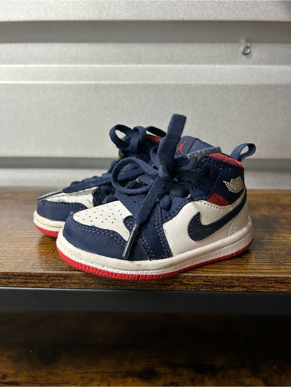 Air Jordan 1 Mid Olympic Red Blue White BQ6933-104 Size 5C. Excellent Condition!